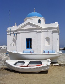 Une glise sur la plage