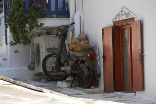 Une vieille motocyclette