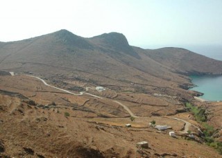 Versants arides de Serifos