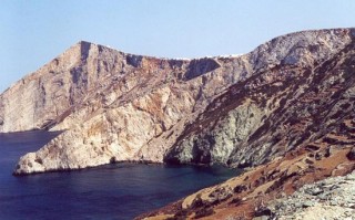 Vue densemble sur les falaises