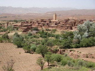 Vue sur Telout depuis la kasbah Vue sur Telout depuis la kasbah