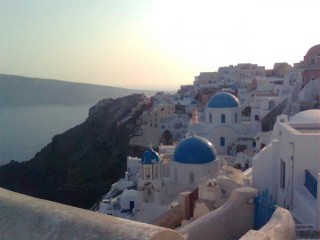 Vue sur la Caldeira depuis Oia