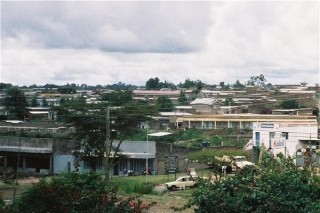 Vue sur la ville (3/4) Vue sur la ville (3/4)