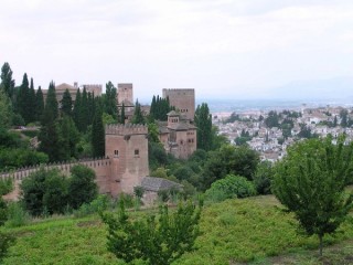 L'Alhambra vu depuis les jardins du Generalife