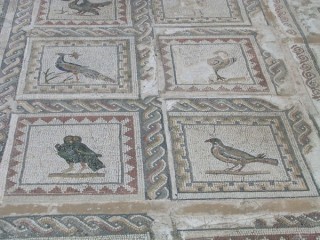 Photo de la cit romaine d'Italica prs de...