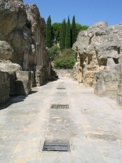 Photo de la cit romaine d'Italica prs de...