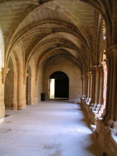 RUEDA : Photo d'une galerie du cloître RUEDA : Photo d'une galerie du cloître
