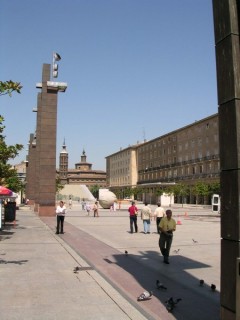 Saragosse : plaza del Pilar