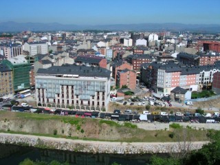 Ponteferrada : vue de la ville depuis le chteau...