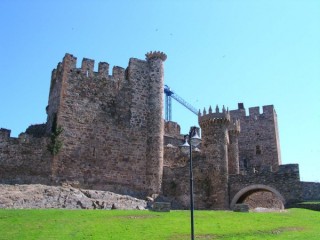 Ponteferrada : vue du chteau des Templiers