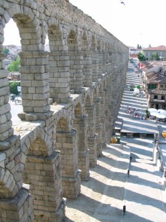 Les ombres de l'aqueduc