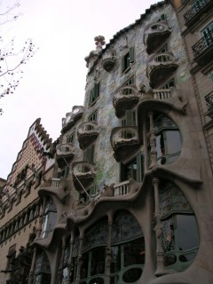 BARCELONE : photo de Barcelone - Exemple d'Architecture...