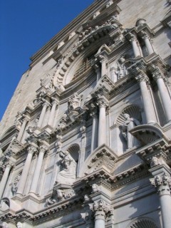 Grone (Catalogne) - Dtail de la faade de la...