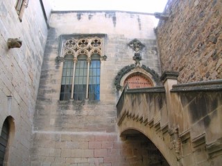 Vue du monastère de Poblet (Catalogne) Vue du monastère de Poblet (Catalogne)
