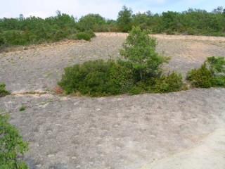 Paysage Pyrénéen sur la route entre Urgell et... Paysage Pyrénéen sur la route entre Urgell et...