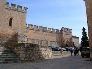 Vue du monastère de Santes Creus (Catalogne) Vue du monastère de Santes Creus (Catalogne)