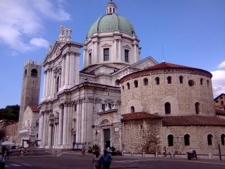 Cathédrale romane et Duomo