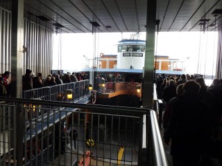 Ferry gratuit reliant Manhattan à Staten Island