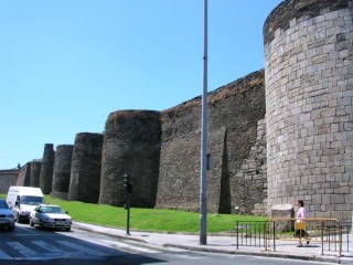 LUGO : photo de l'enceinte romaine