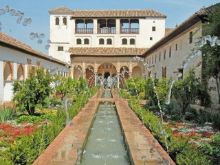 Jardin du Generalife à l'Alhambra de Grenade