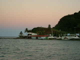 Le port  la nuit tombante