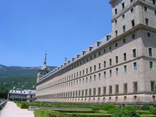 ESCORIAL : Photo du Palais Royal de San Lorenzo de...