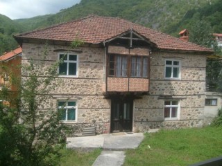Maison typique des Balkans