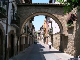 SANGUESA : Photo de la ville de Sanguesa (Navarre)