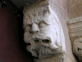 SANGUESA : Photo de la ville de Sanguesa (Navarre)