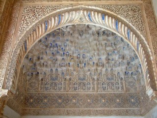 Détail de stucs finement ouvragés Détail de stucs finement ouvragés