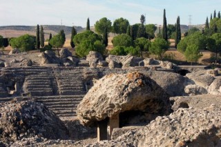 Photo de la cit romaine d'Italica prs de...