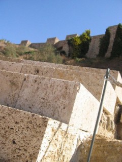 Photo du théâtre romain de Malaga (Andalousie) Photo du théâtre romain de Malaga (Andalousie)
