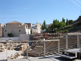 Photo du théâtre romain de Malaga (Andalousie) Photo du théâtre romain de Malaga (Andalousie)