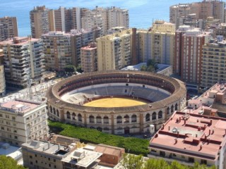 Photo du Gibralfaro et de la ville de Malaga...