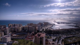 Photo du Gibralfaro et de la ville de Malaga...