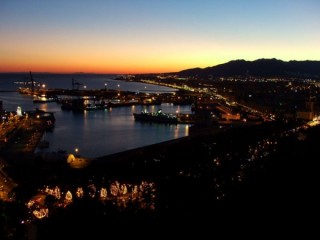 Photo du Gibralfaro et de la ville de Malaga...