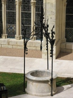 BURGOS : Photo de Burgos (Castille-Lon) - Puit...