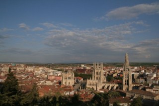 BURGOS : Photo de Burgos (Castille-Lon) - Vue d'ensemble...