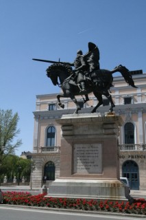 BURGOS : Photo de Burgos (Castille-Lon) - Statue du...