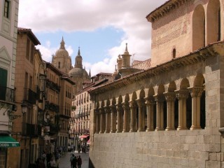 Le portique de l'glise San Esteban