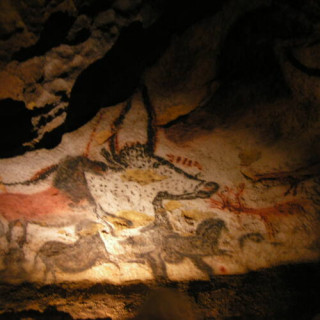 Sites préhistoriques et grottes ornées de la vallée de la Vézère