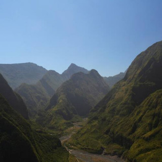 Pitons, cirques et remparts de l&rsquo;ile de la Réunion
