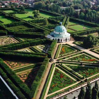 Jardins et château de Krom??í?