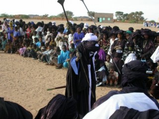 Danse du Drummmagué. Iférouane février 2002