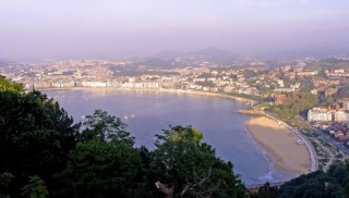Photo de la ville de Saint-Sebastien (Pays Basque) Photo de la ville de Saint-Sebastien (Pays Basque)