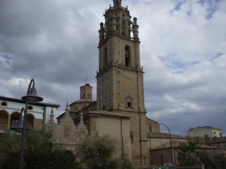 4ème étape Los Arcos (444 m) l'Eglise de...