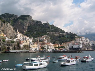 Amalfi vu du port Amalfi vu du port