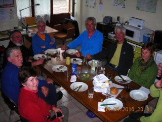 Ambiances de repas partagés à Sorges