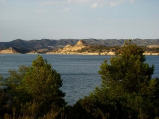 Photo du barrage (Embalse) de Caspe et Mequinenza... Photo du barrage (Embalse) de Caspe et Mequinenza...