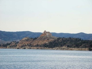 Photo du barrage (Embalse) de Caspe et Mequinenza... Photo du barrage (Embalse) de Caspe et Mequinenza...